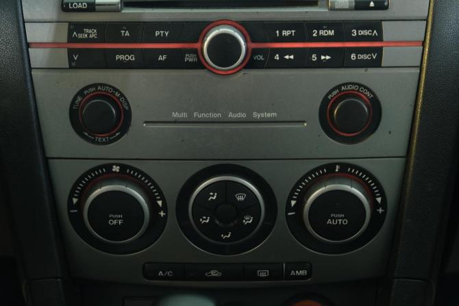 Mazda 3 I (BK) Рестайлинг с пробегом 2007 года, цена 619 000 рублей, 282900 км, седан, Автокод Объявления