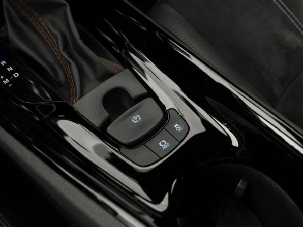 Toyota C-HR I Рестайлинг с пробегом 2022 года, цена 2 940 000 рублей, 73221 км, внедорожник, Автокод Объявления