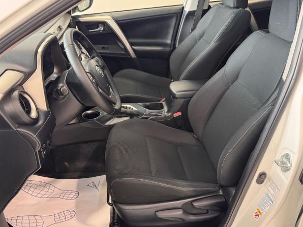 Toyota RAV4 IV (XA40) с пробегом 2015 года, цена 2 290 000 рублей, 131285 км, внедорожник, Автокод Объявления
