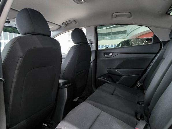 Hyundai Solaris II с пробегом 2019 года, цена 1 299 000 рублей, 139799 км, седан, Автокод Объявления