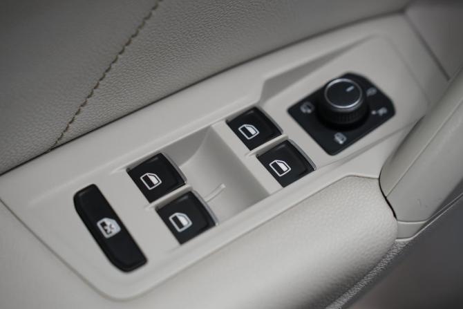 Volkswagen Tiguan II с пробегом 2019 года, цена 2 395 000 рублей, 107046 км, внедорожник, Автокод Объявления