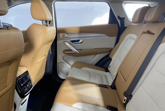 JETOUR X70+ I Рестайлинг с пробегом 2024 года, цена 2 150 000 рублей, 9936 км, внедорожник, Автокод Объявления