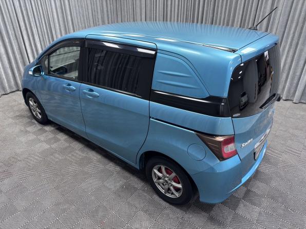 Honda Freed I Рестайлинг с пробегом 2012 года, цена 1 250 000 рублей, 159534 км, компактвэн, Автокод Объявления