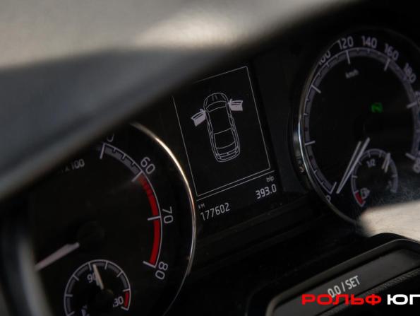 Skoda Octavia III (A7) Рестайлинг с пробегом 2018 года, цена 938 000 рублей, 177601 км, лифтбек, Автокод Объявления