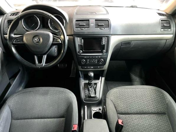 Skoda Yeti I Рестайлинг с пробегом 2015 года, цена 1 129 900 рублей, 163552 км, внедорожник, Автокод Объявления