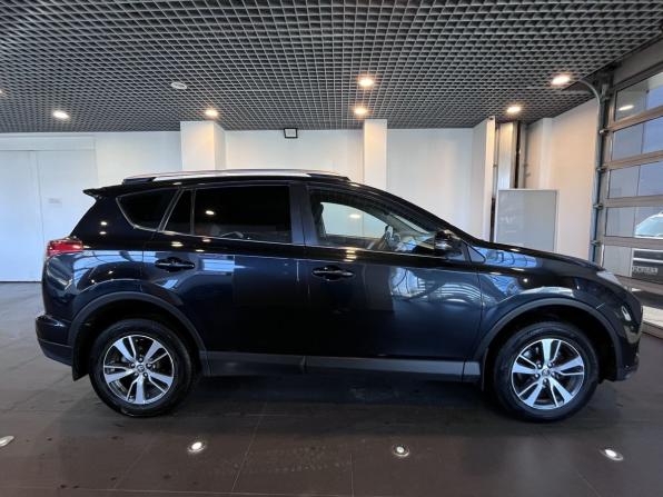 Toyota RAV4 IV (XA40) Рестайлинг с пробегом 2018 года, цена 2 299 000 рублей, 114153 км, внедорожник, Автокод Объявления