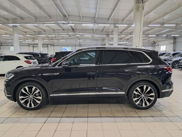 Volkswagen Touareg III с пробегом 2018 года, цена 4 670 000 рублей, 109862 км, внедорожник, Автокод Объявления
