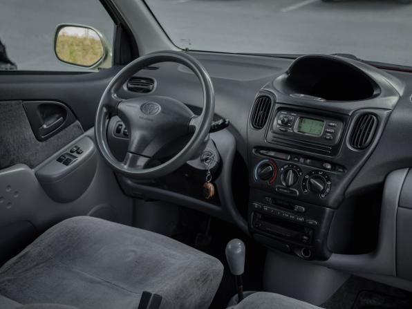 Toyota Yaris I с пробегом 2001 года, цена 320 000 рублей, 239000 км, хэтчбек, Автокод Объявления