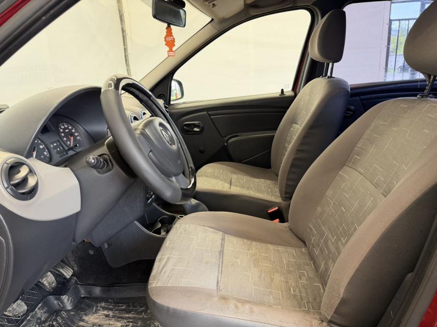 Renault Logan I Рестайлинг Псков  - изображение 9