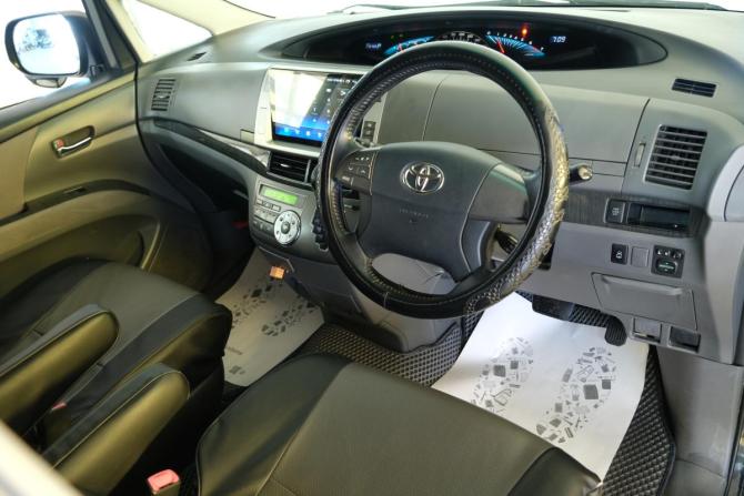 Toyota Estima III Рестайлинг с пробегом 2010 года, цена 1 699 000 рублей, 120000 км, минивэн, Автокод Объявления