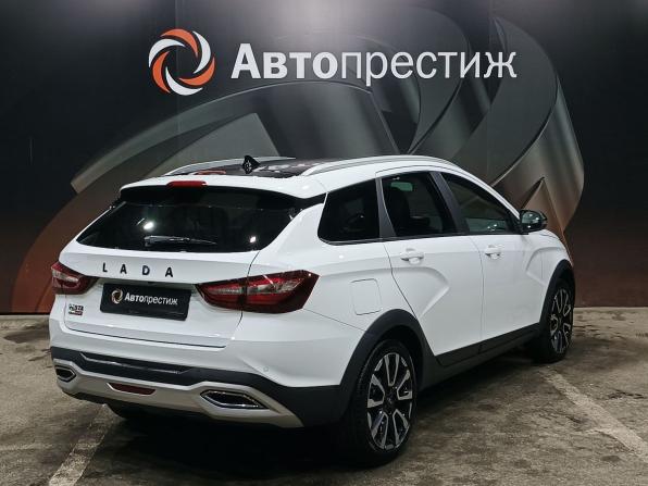 Lada (ВАЗ) Vesta I Рестайлинг (NG) с пробегом 2024 года, цена 1 550 000 рублей, 28093 км, универсал, Автокод Объявления
