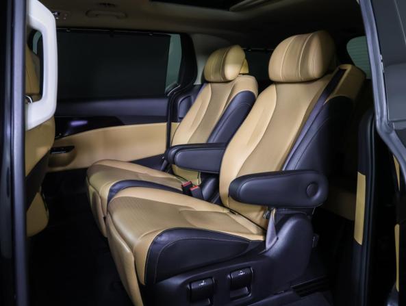 Kia Carnival IV с пробегом 2020 года, цена 4 028 000 рублей, 72611 км, минивэн, Автокод Объявления