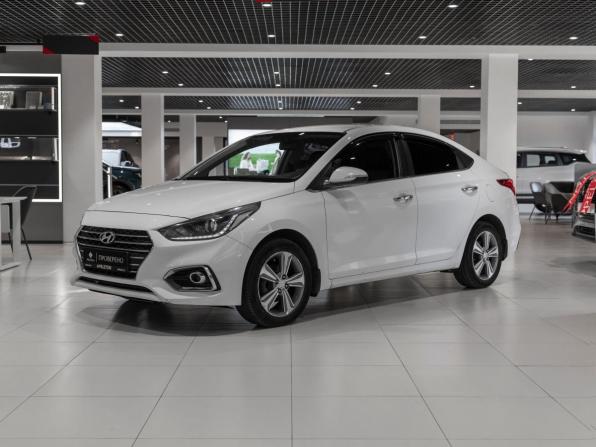 Hyundai Solaris II с пробегом 2018 года, цена 1 350 000 рублей, 168493 км, седан, Автокод Объявления