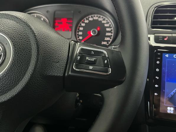 Volkswagen Polo V с пробегом 2011 года, цена 629 000 рублей, 287124 км, седан, Автокод Объявления