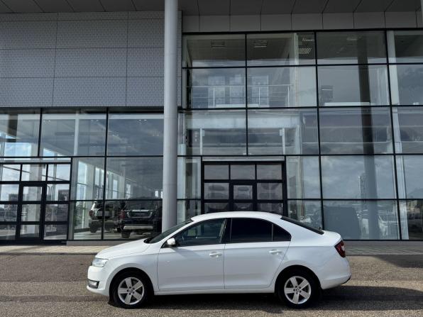 Skoda Rapid I Рестайлинг с пробегом 2019 года, цена 1 395 000 рублей, 133992 км, лифтбек, Автокод Объявления