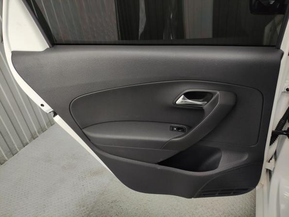 Volkswagen Polo V с пробегом 2012 года, цена 495 000 рублей, 305727 км, седан, Автокод Объявления