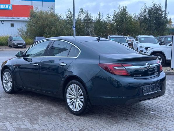 Opel Insignia I Рестайлинг с пробегом 2013 года, цена 1 050 000 рублей, 196618 км, седан, Автокод Объявления