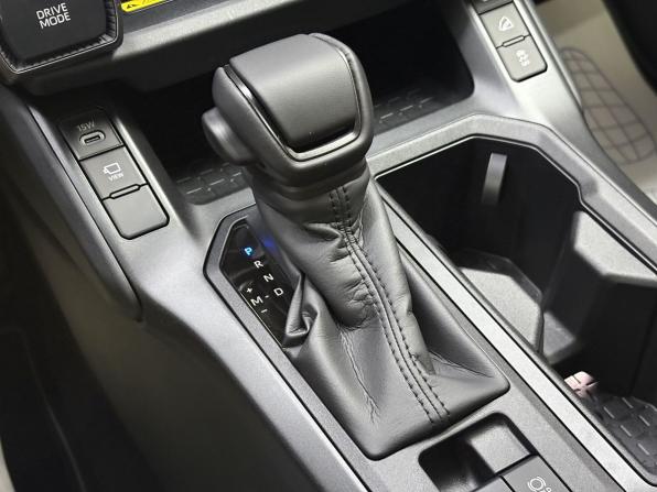 Toyota RAV4 VI (XA60) с пробегом 2026 года, цена 5 900 000 рублей, 22 км, внедорожник, Автокод Объявления