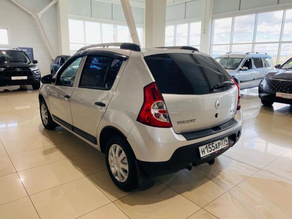 Renault Sandero I с пробегом 2012 года, цена 550 000 рублей, 235000 км, хэтчбек, Автокод Объявления