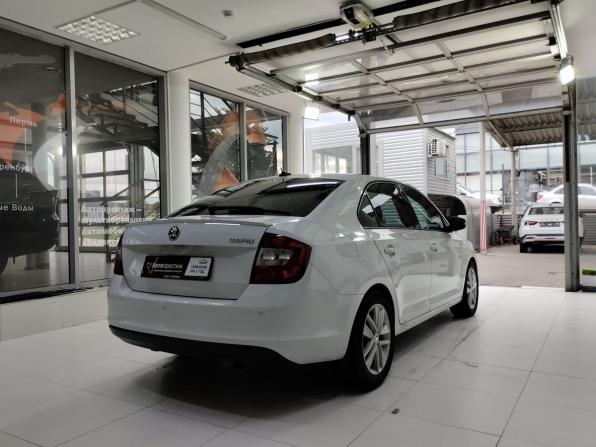 Skoda Rapid I Рестайлинг с пробегом 2019 года, цена 1 220 000 рублей, 104635 км, лифтбек, Автокод Объявления