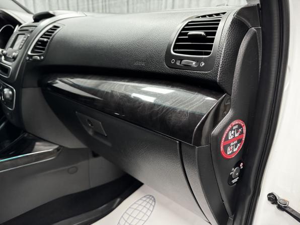 Kia Sorento II Рестайлинг с пробегом 2014 года, цена 1 599 000 рублей, 243094 км, внедорожник, Автокод Объявления