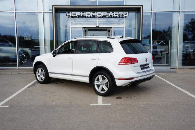 Volkswagen Touareg II Рестайлинг с пробегом 2015 года, цена 3 555 000 рублей, 154000 км, внедорожник, Автокод Объявления