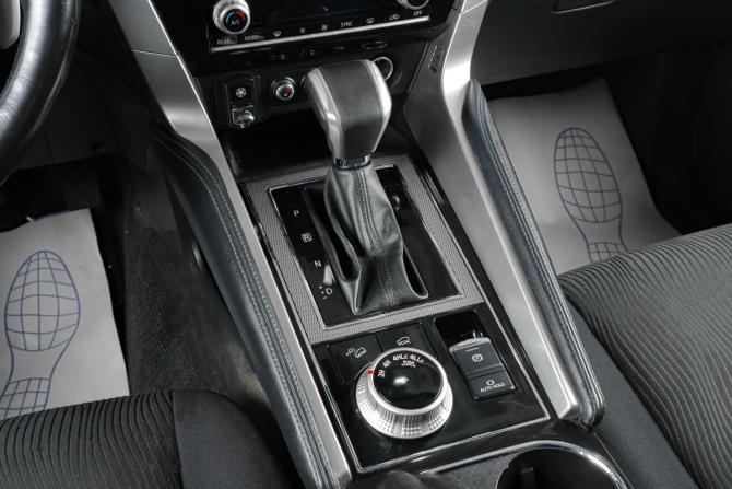 Mitsubishi Pajero Sport III Рестайлинг с пробегом 2020 года, цена 3 699 000 рублей, 66995 км, внедорожник, Автокод Объявления