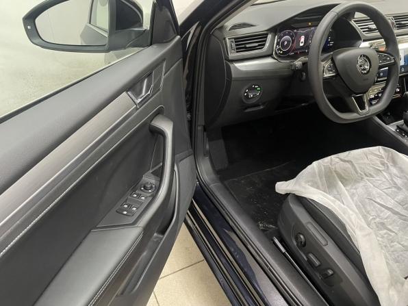 Skoda Superb III Рестайлинг с пробегом 2025 года, цена 3 280 000 рублей, 26 км, лифтбек, Автокод Объявления