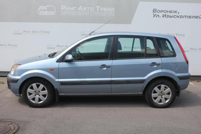 Ford Fusion I Рестайлинг с пробегом 2006 года, цена 430 000 рублей, 186947 км, хэтчбек, Автокод Объявления