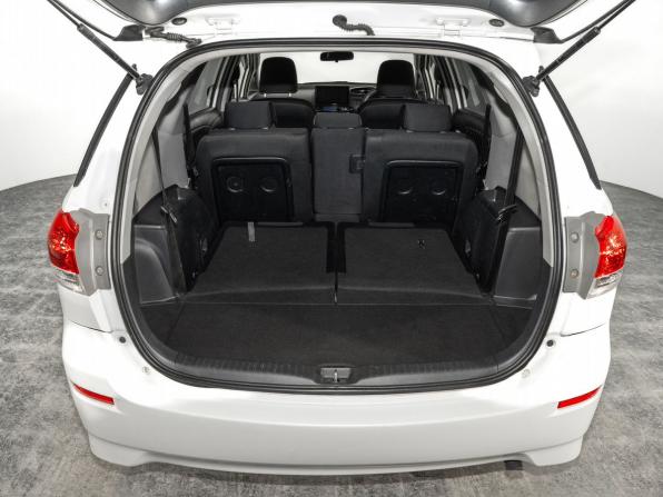 Toyota Wish II с пробегом 2010 года, цена 1 099 500 рублей, 185600 км, минивэн, Автокод Объявления