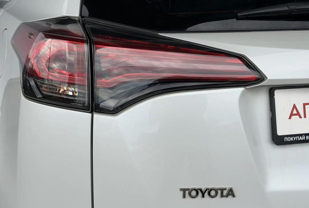 Toyota RAV4 IV (XA40) Рестайлинг Киров  - изображение 27
