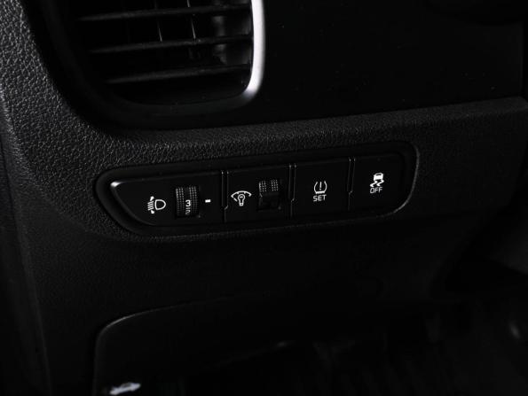 Kia Rio IV с пробегом 2018 года, цена 1 399 000 рублей, 142054 км, хэтчбек, Автокод Объявления