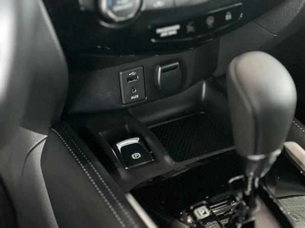 Nissan Qashqai II с пробегом 2018 года, цена 2 195 000 рублей, 73957 км, внедорожник, Автокод Объявления