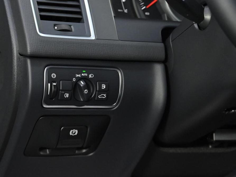 Volvo XC60 I Рестайлинг Москва  - изображение 8