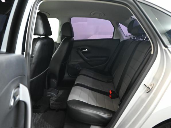 Volkswagen Polo V с пробегом 2012 года, цена 870 000 рублей, 101477 км, седан, Автокод Объявления