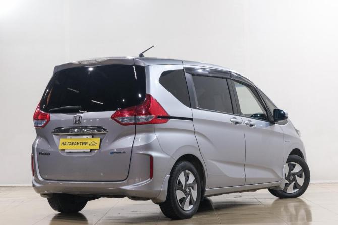Honda Freed II с пробегом 2018 года, цена 1 669 000 рублей, 86000 км, компактвэн, Автокод Объявления