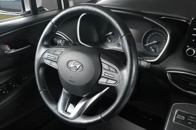 Hyundai Santa Fe IV Рестайлинг с пробегом 2021 года, цена 3 499 000 рублей, 62488 км, внедорожник, Автокод Объявления