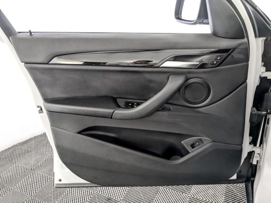 BMW X1 II (F48) Москва  - изображение 19