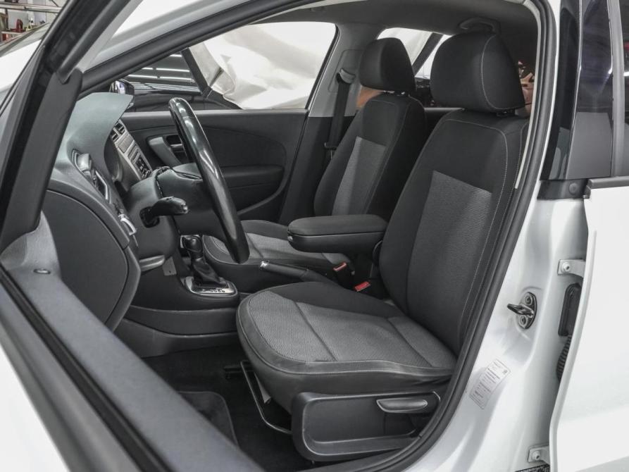 Volkswagen Polo V Рестайлинг Ростов-на-Дону  - изображение 10