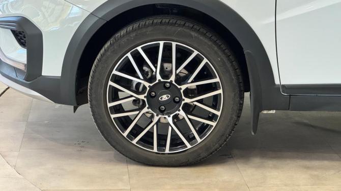 Lada (ВАЗ) Vesta I Рестайлинг (NG) с пробегом 2023 года, цена 1 419 000 рублей, 14000 км, седан, Автокод Объявления