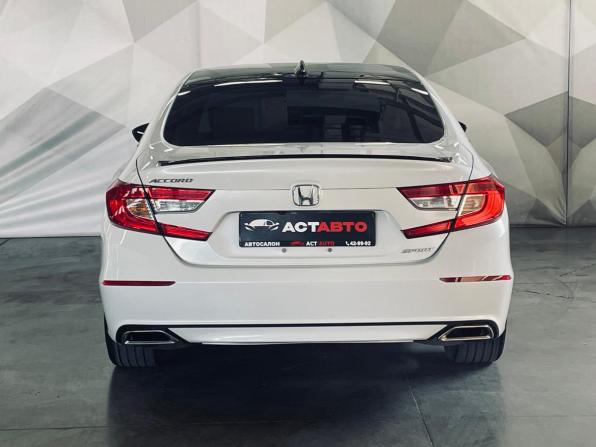 Honda Accord X Рестайлинг с пробегом 2021 года, цена 2 351 000 рублей, 79980 км, седан, Автокод Объявления