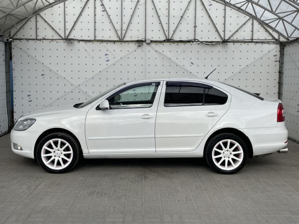 Skoda Octavia II (A5) Рестайлинг с пробегом 2013 года, цена 895 000 рублей, 167500 км, лифтбек, Автокод Объявления