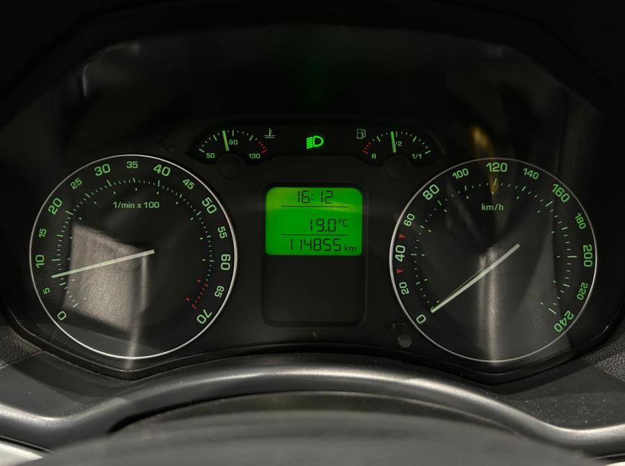 Skoda Octavia II (A5) Санкт-Петербург  - изображение 19
