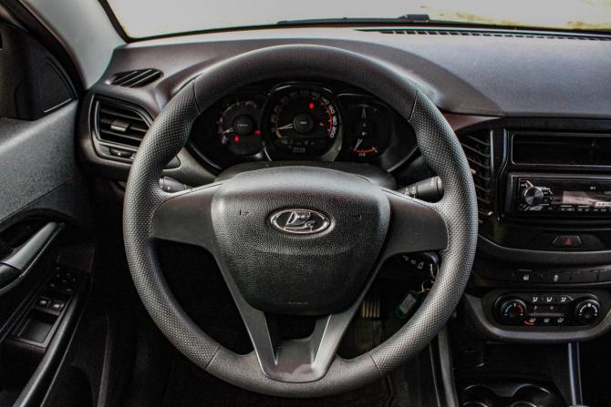 Lada (ВАЗ) Vesta I с пробегом 2021 года, цена 899 000 рублей, 49613 км, седан, Автокод Объявления