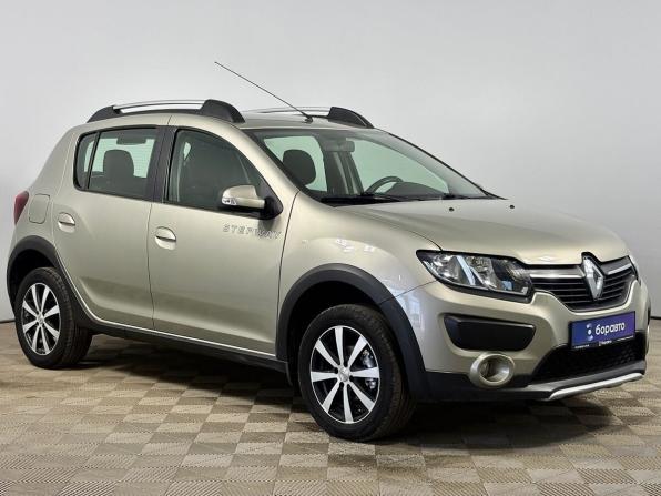 Renault Sandero II с пробегом 2017 года, цена 975 000 рублей, 101407 км, хэтчбек, Автокод Объявления