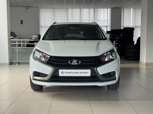 Lada (ВАЗ) Vesta I с пробегом 2020 года, цена 1 110 000 рублей, 42117 км, универсал, Автокод Объявления