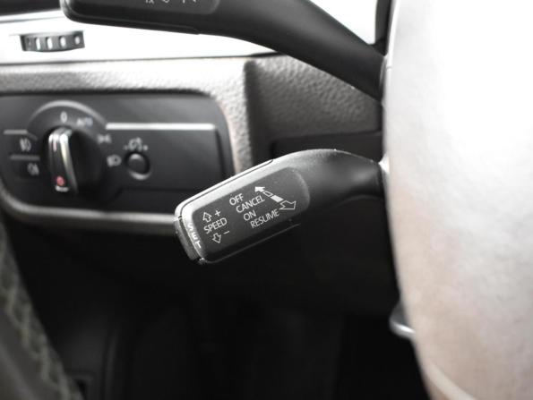 Volkswagen Touareg II с пробегом 2012 года, цена 1 698 100 рублей, 237950 км, внедорожник, Автокод Объявления