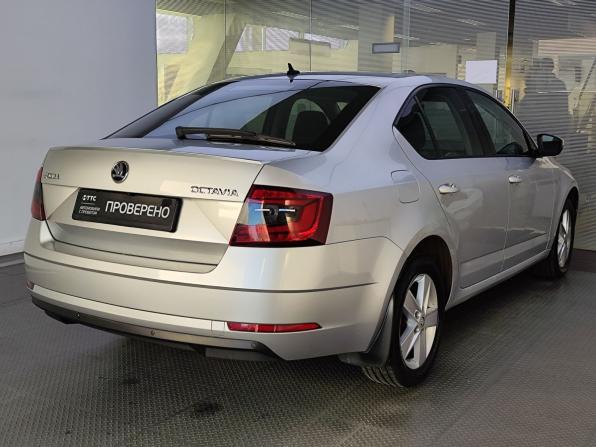 Skoda Octavia III (A7) Рестайлинг с пробегом 2017 года, цена 1 590 000 рублей, 224125 км, лифтбек, Автокод Объявления