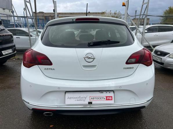 Opel Astra J Рестайлинг с пробегом 2013 года, цена 719 724 рубля, 141432 км, хэтчбек, Автокод Объявления