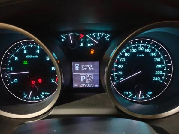 Toyota Land Cruiser 200 Series с пробегом 2009 года, цена 2 510 000 рублей, 236950 км, внедорожник, Автокод Объявления